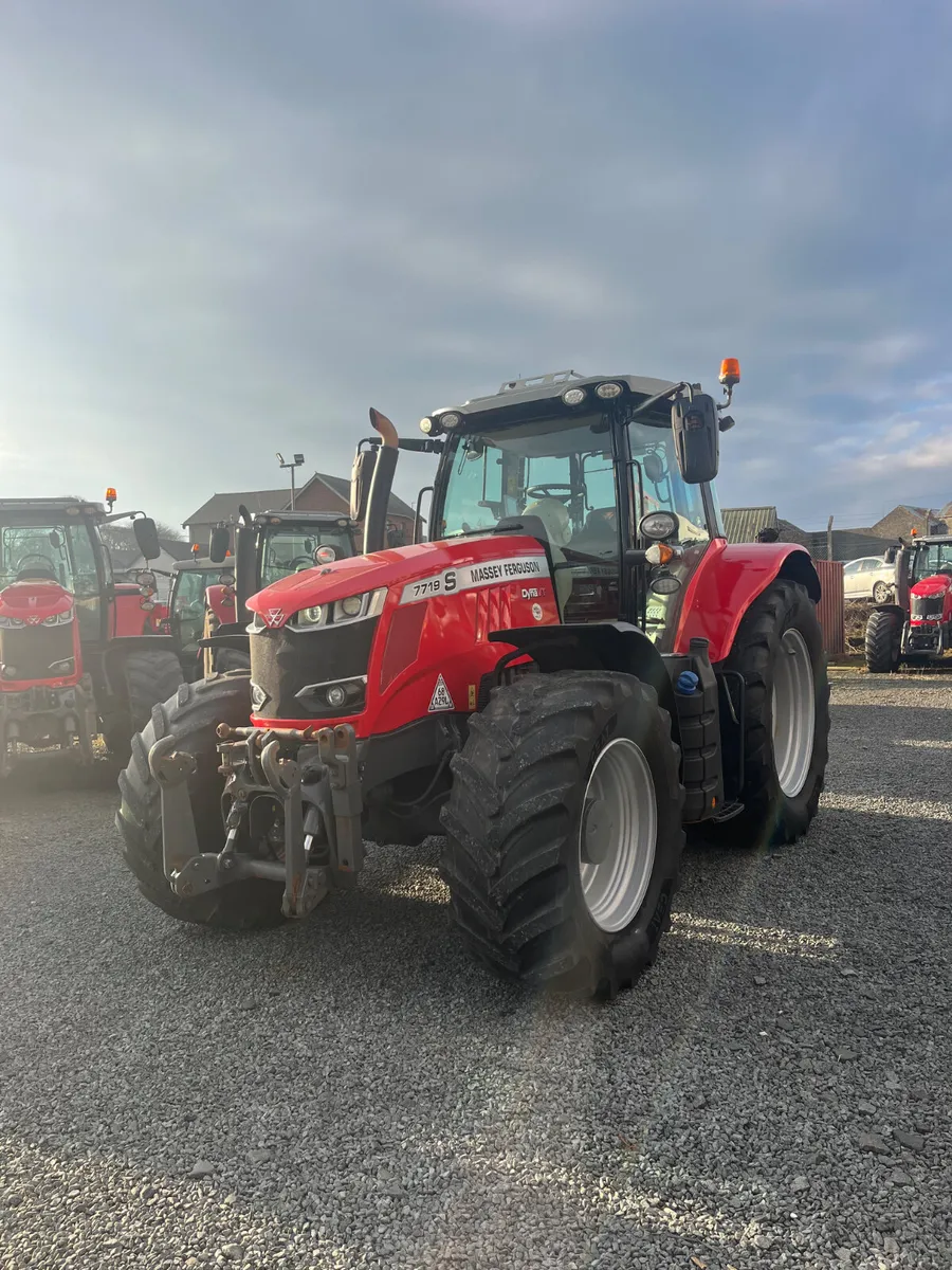 Massey Ferguson 7719S Dyna Vt - Image 2