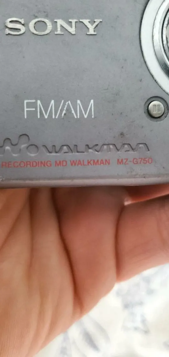 Sony Walkman min disc player recorder - Image 4
