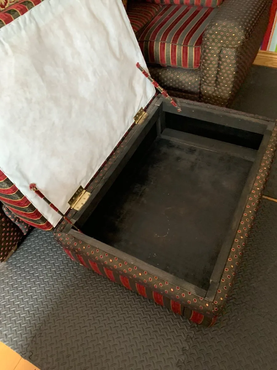 Corner Sofa and footstool - Image 2