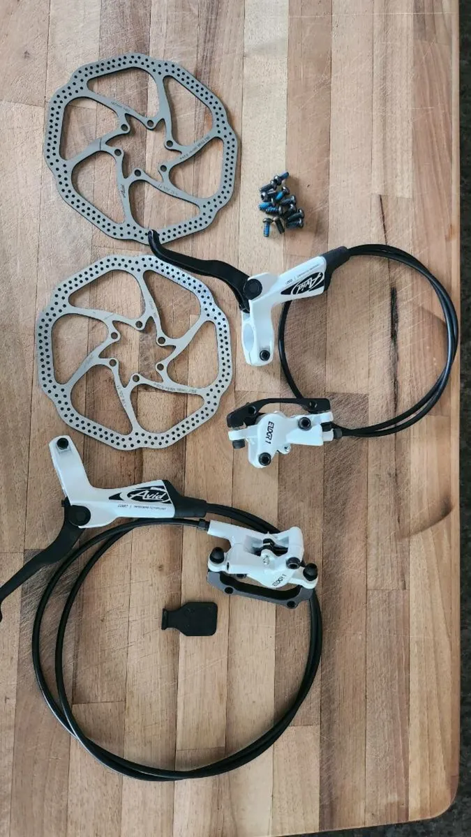 MTB Hydrolic brakes - Image 1