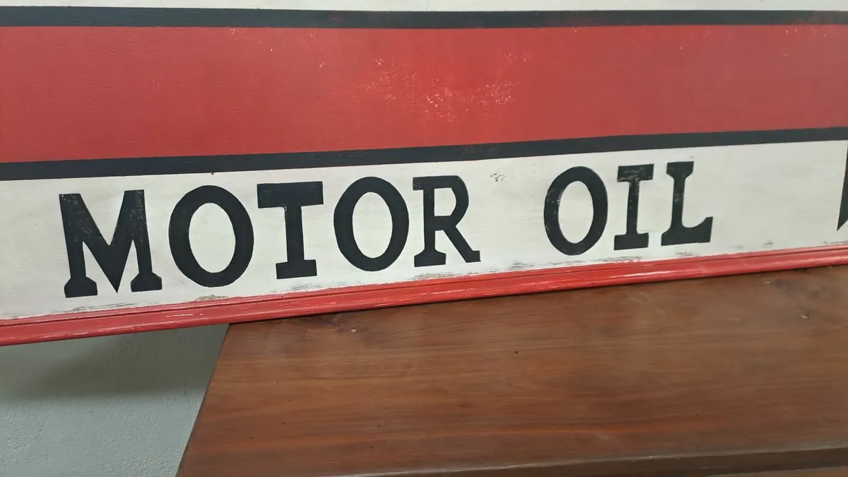 Large vintage style wooden duckhams oil sign - Image 3