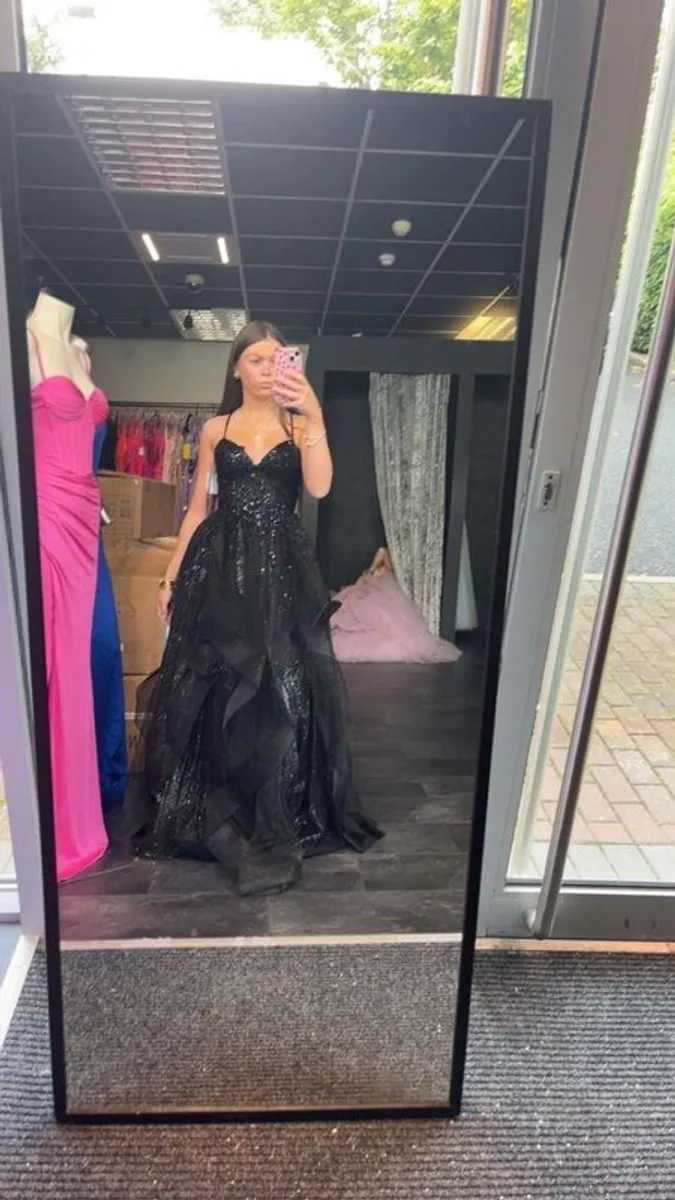 debs dress Dani's closet - Image 3