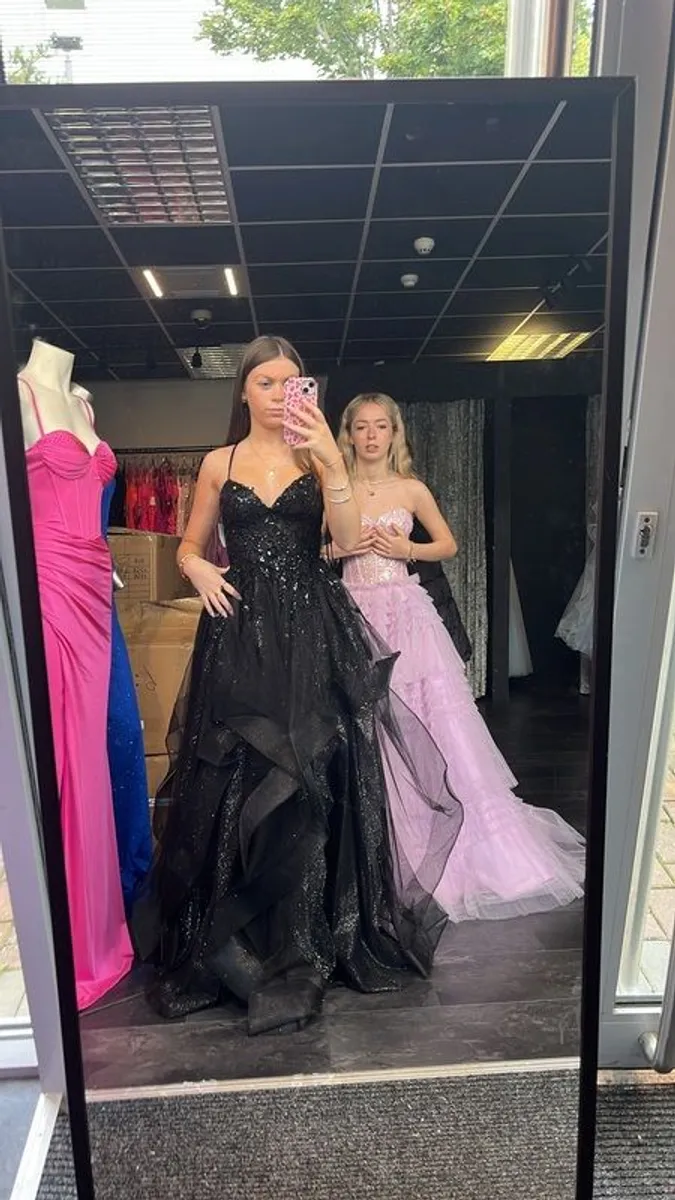 debs dress Dani's closet - Image 4