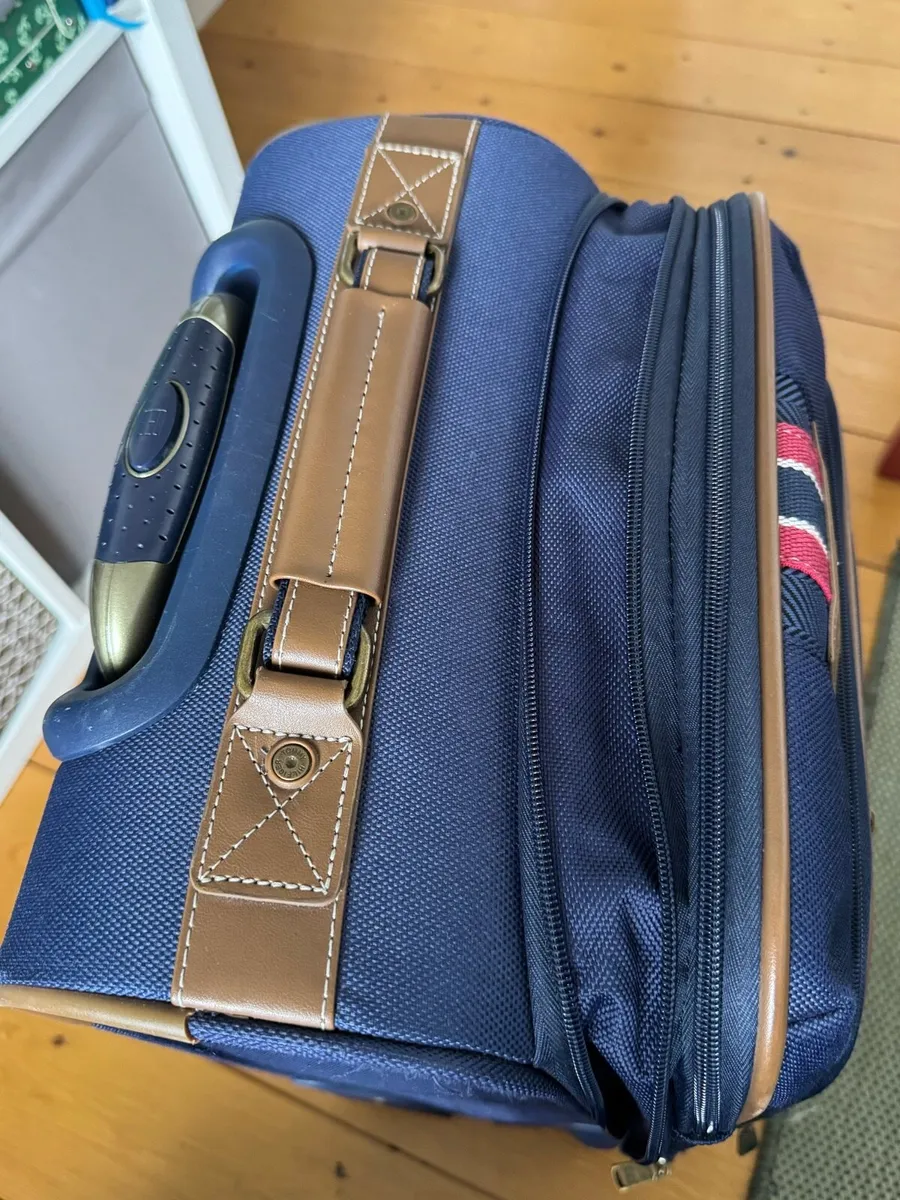 Small Tommy Hilfiger Suitcase Cabin - Image 2