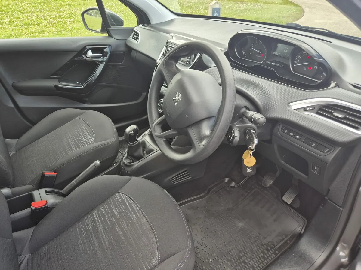 Peugeot 208 1.6 D 2019 Low mileage - Image 4