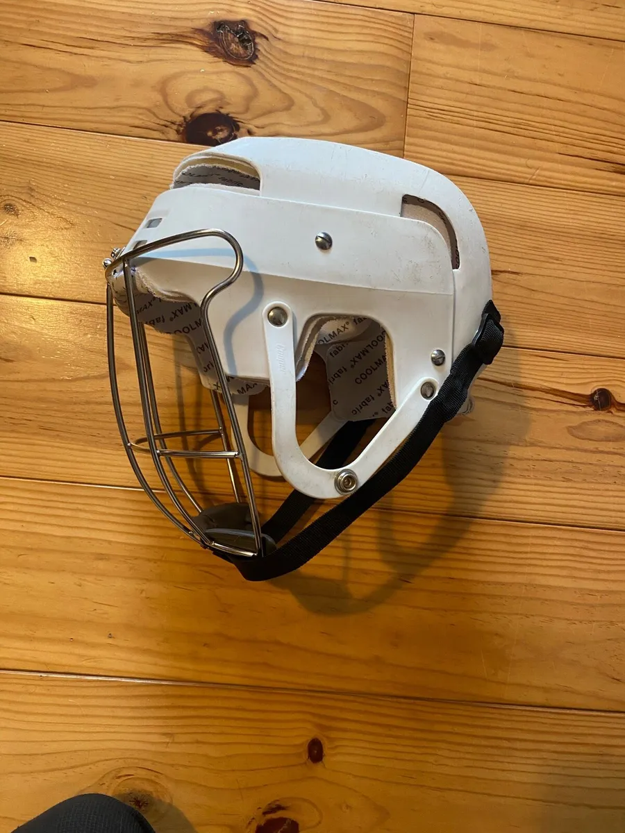 White cooper helmet - Image 3