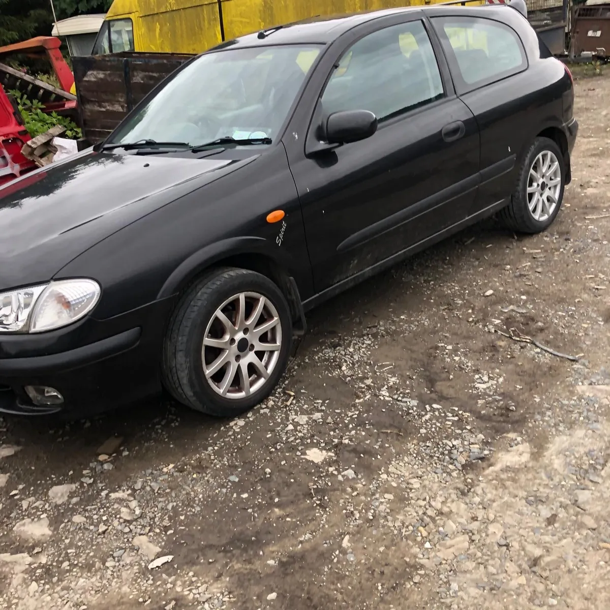 Nissan Almera - Image 2