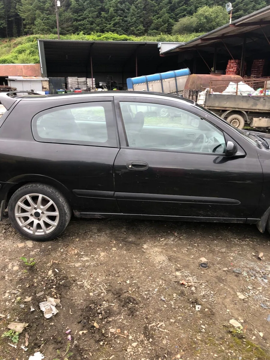 Nissan Almera - Image 4