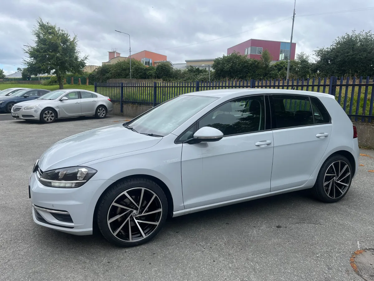 VW GOLF AUTO 2018 ONLY 28kKM €17,950 - Image 1