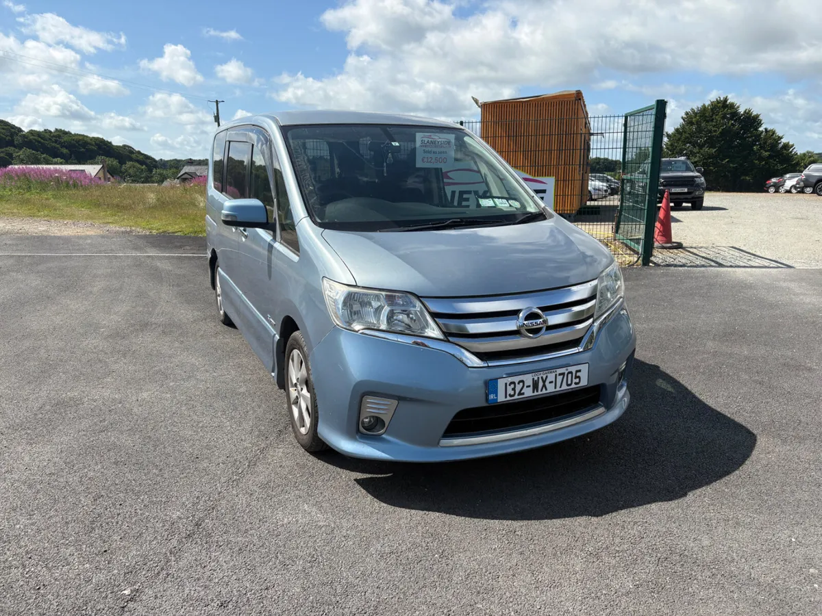 132Nissan Serena 2013 8 seats - Image 4