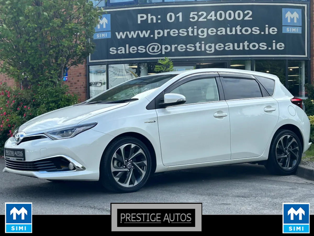 Toyota Auris 1.8 PETROL HYBRID AUTO LEATHER PACK * - Image 3