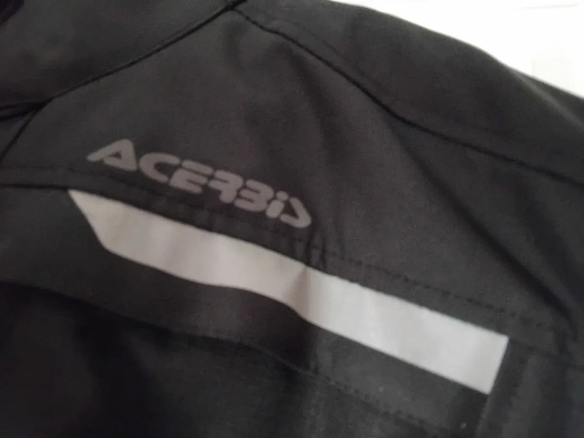Motorcycle jacket - Image 2