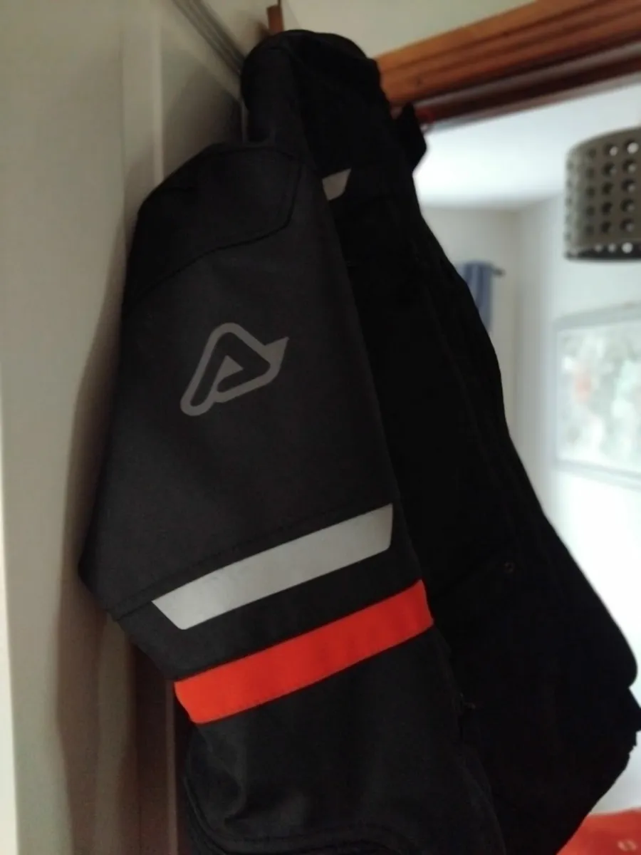 Motorcycle jacket - Image 4