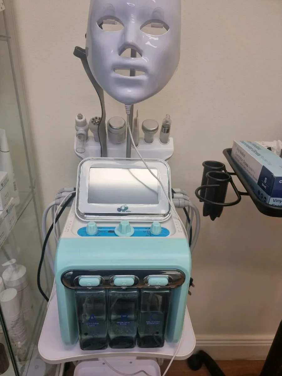 Hydrafacial machine 7in1 - Image 2