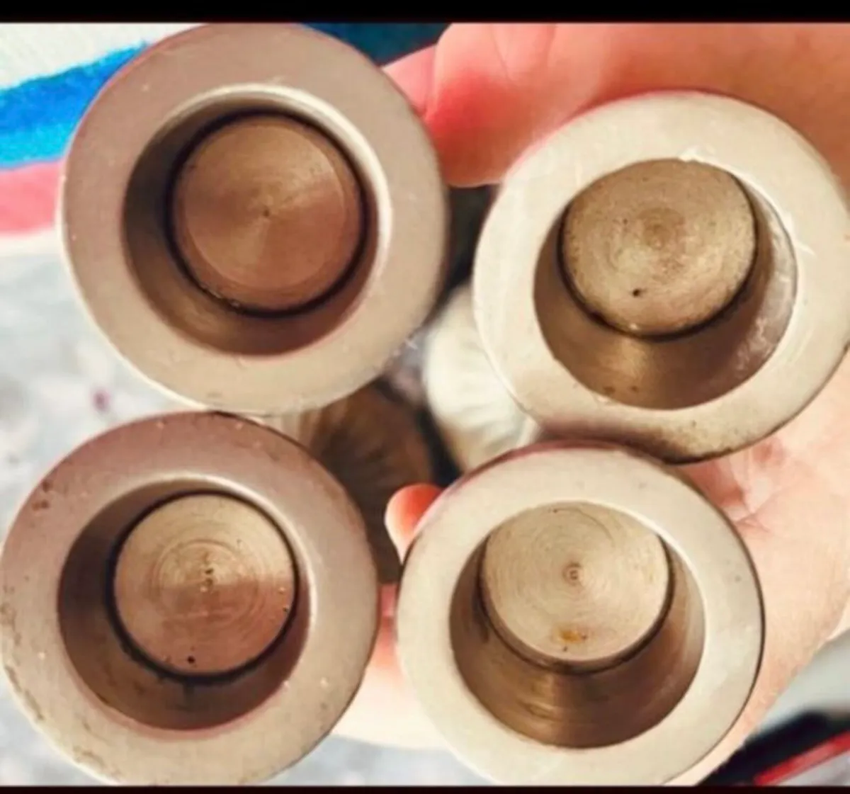 4 metal candle holders - Image 3