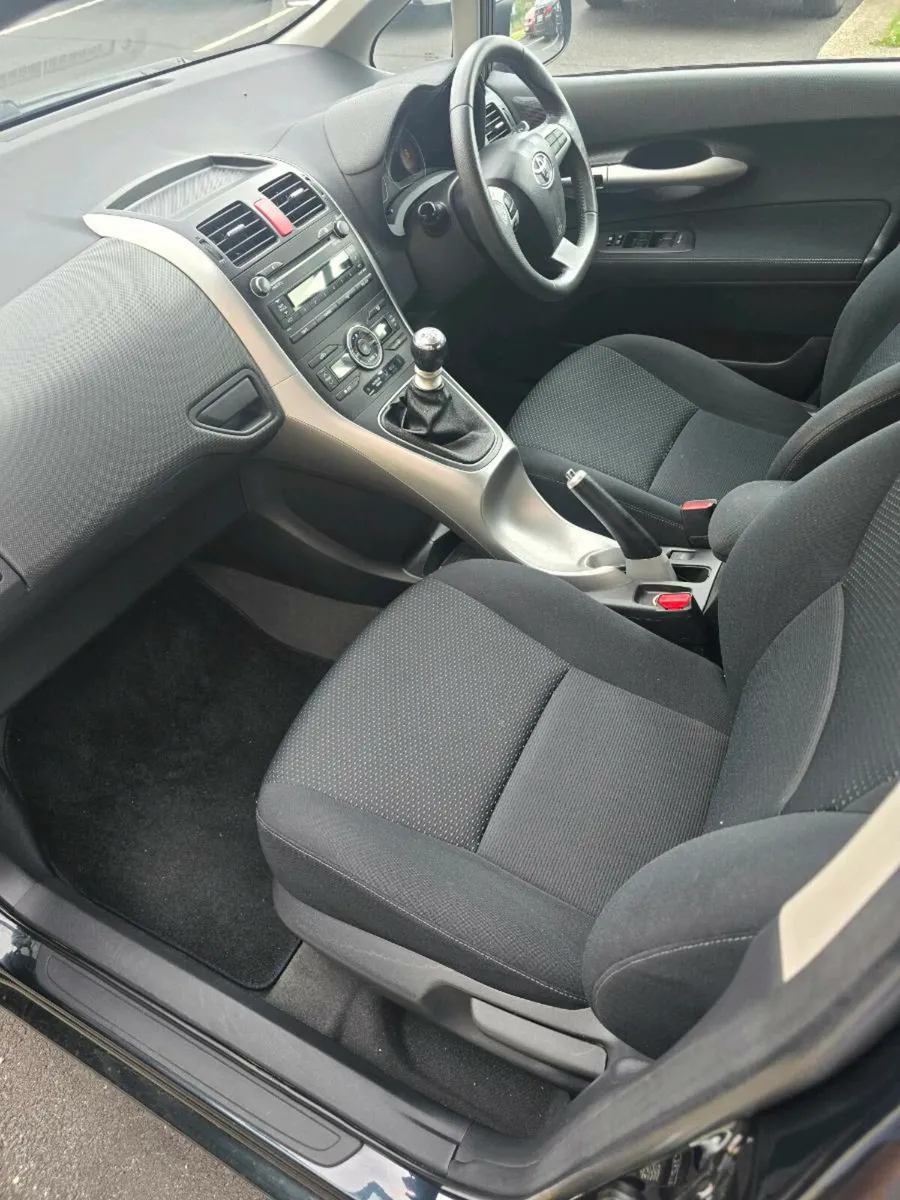 Toyota Auris 1.33 Vvt-i TR  99bhp 5 5DR 100BHP - Image 3