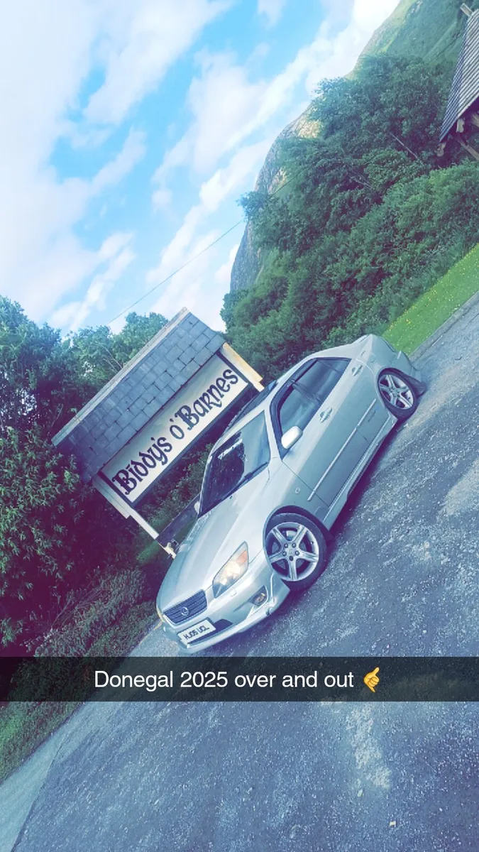 Lexus is200 se model - Image 1