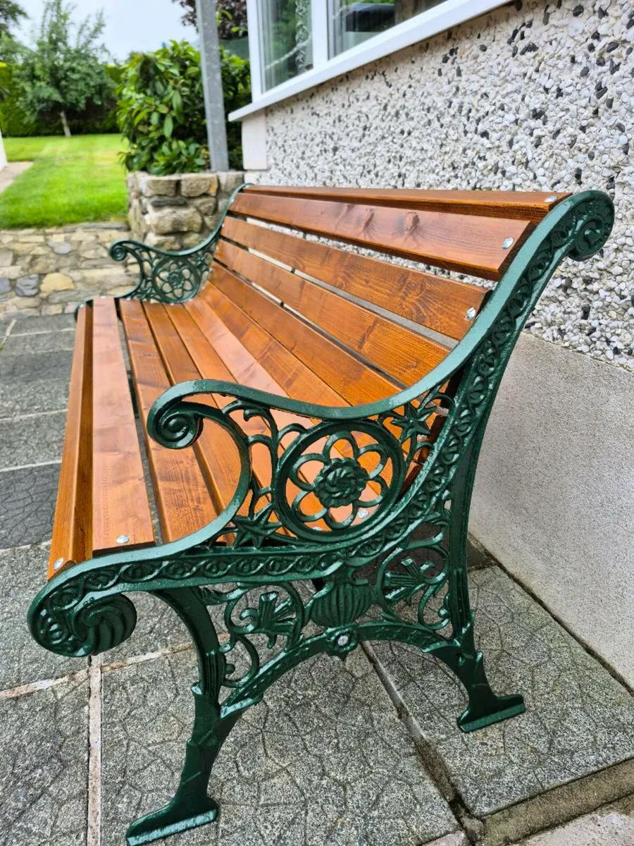 Cast iron Garden bench 5 ft L - Image 1
