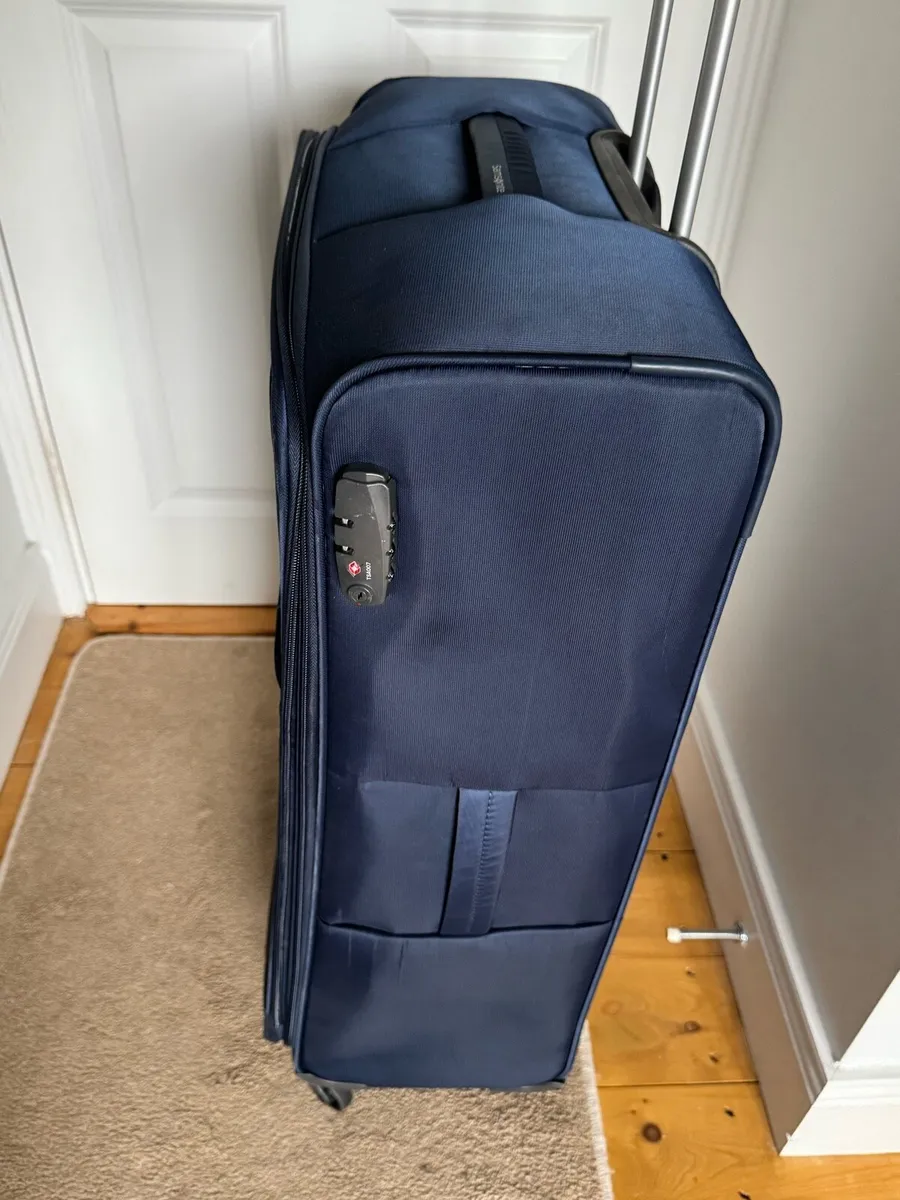 Large Samsonite spinner suitcase - Image 2