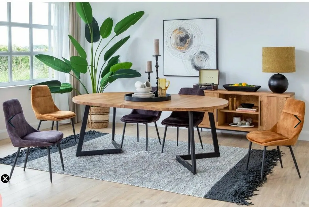 Oak Extendable Oval Dining Table - Image 4