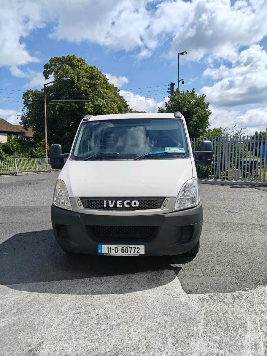 Recovery vehicle - Image 2