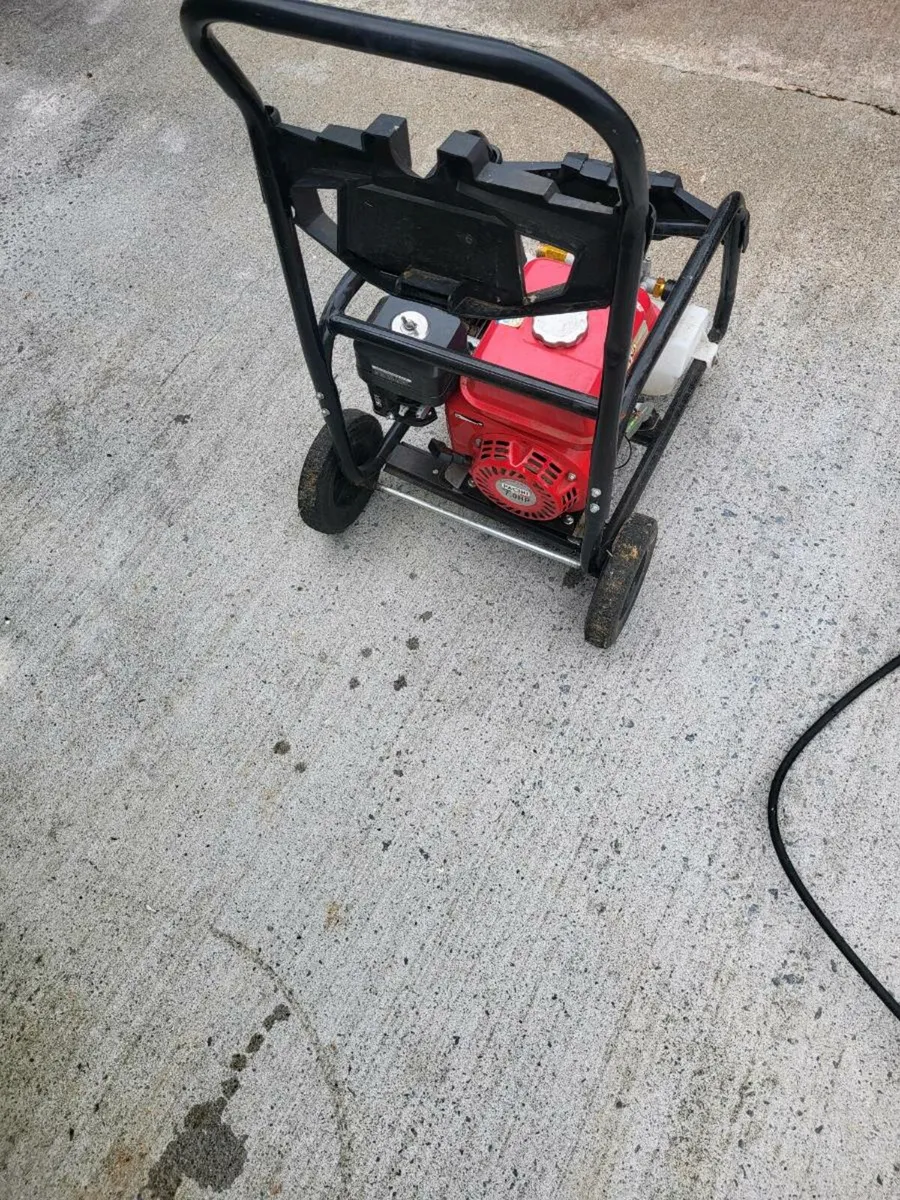 7hp power washer - Image 2