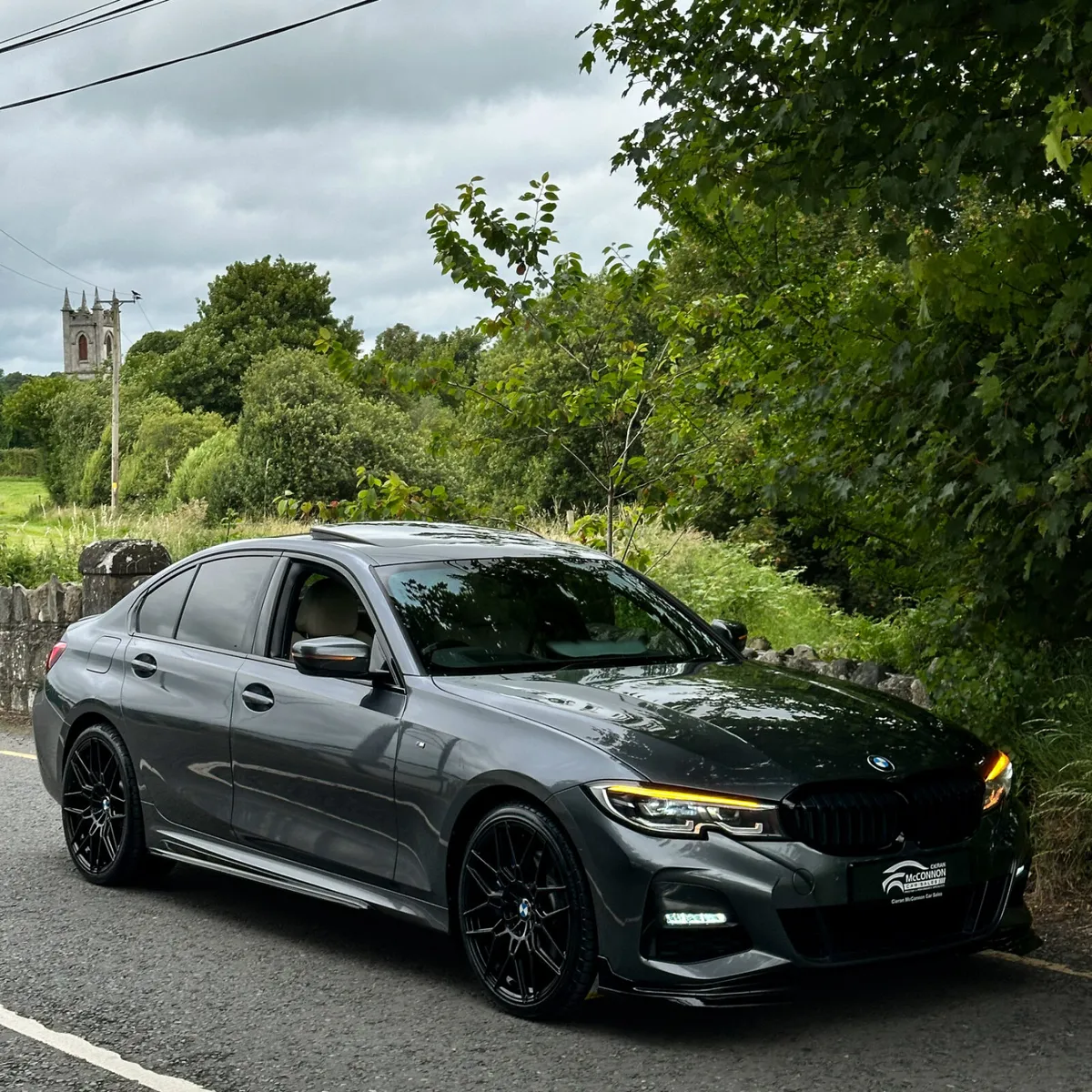 2021 (211)  BMW 330e M-SPORT PRO EDITION *SUNROOF* - Image 1