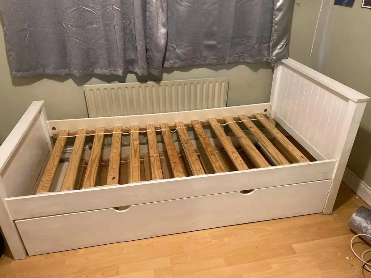 Single bed frame with slide out sleepover bed - Image 3