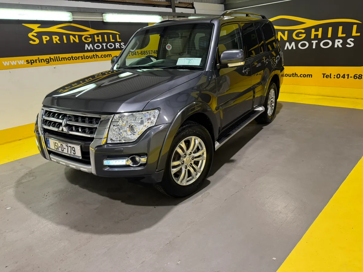 2015 Mitsubishi Pajero 3.2 5 Seater Crew Cab Auto - Image 1