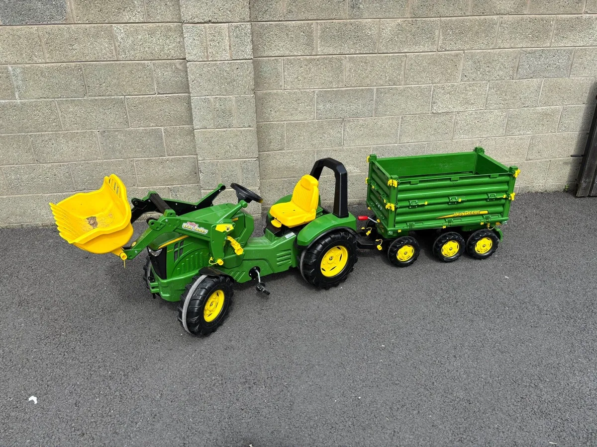Kids John Deere Tractor with Trailer and Tanker - Image 1