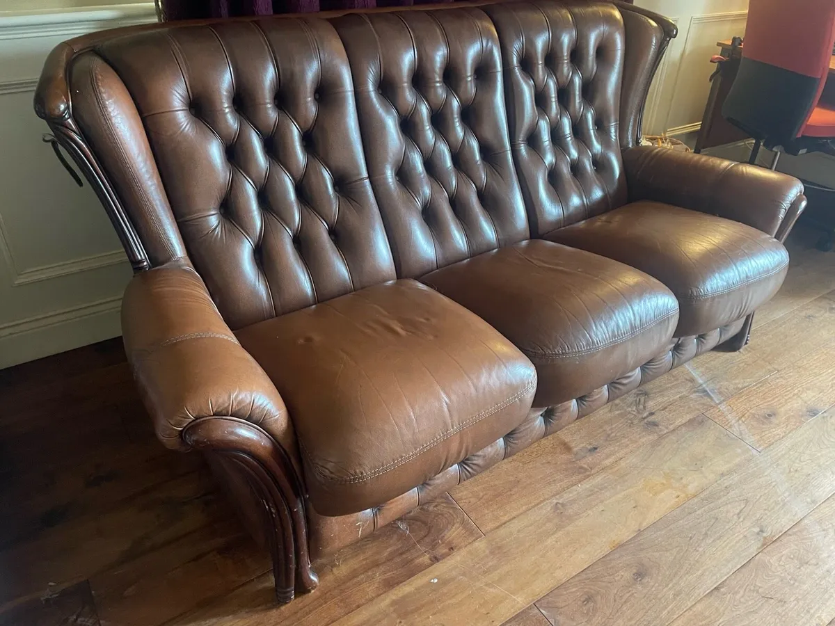 Couch - Image 2
