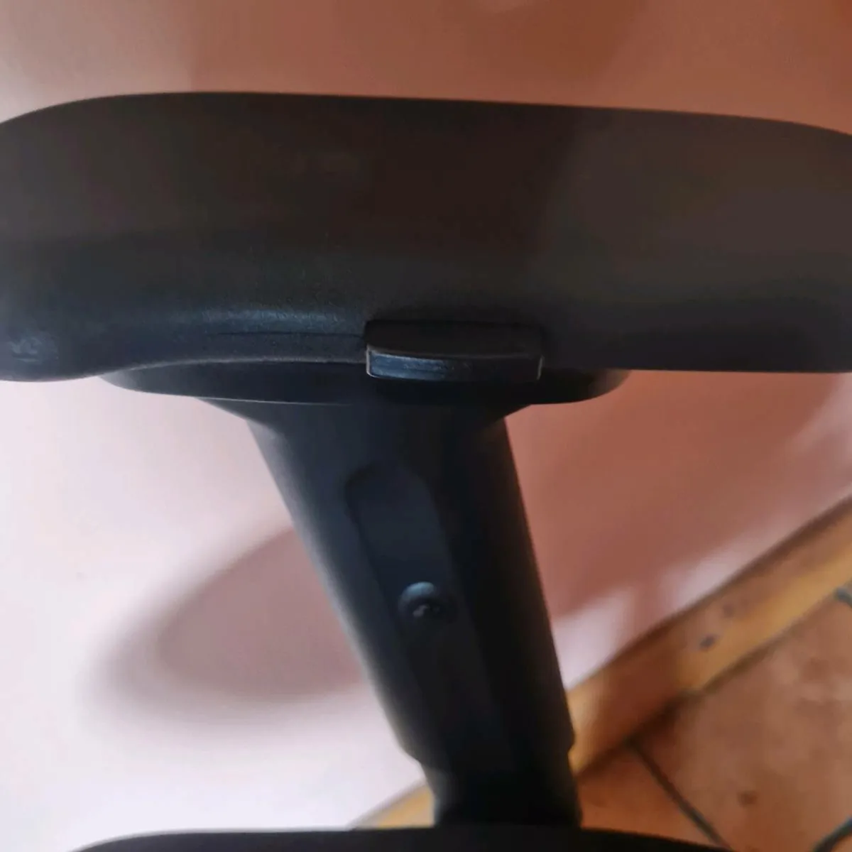 Torasen  lumber office chairs 10 available - Image 2