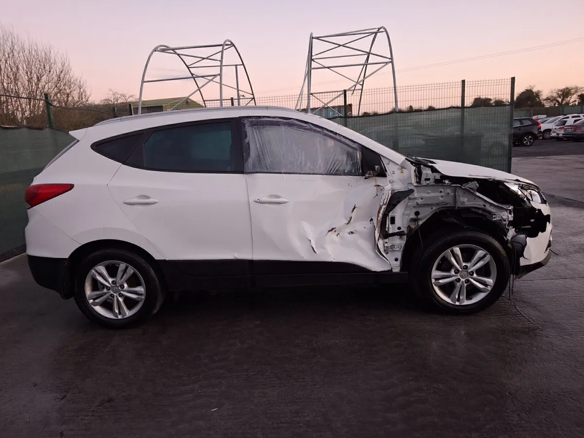 132 Hyundai ix35 1.7L Diesel - Image 3