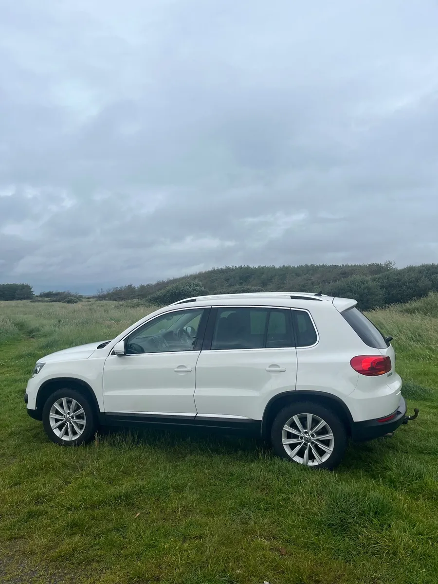 Volkswagen Tiguan 2013 BLUE MOTION - Image 2