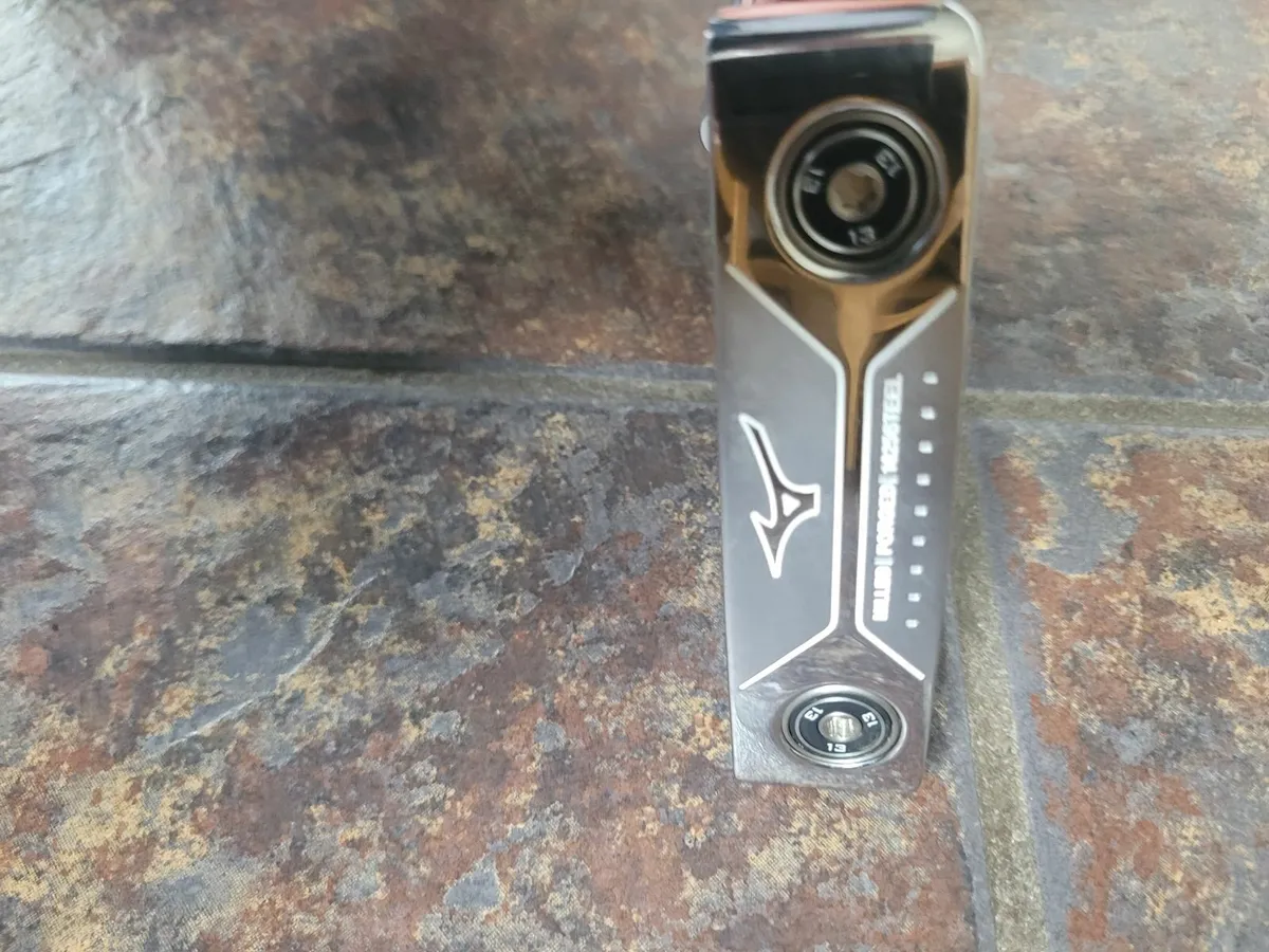 Mizuno Mcraft Putter 34'' - Image 4