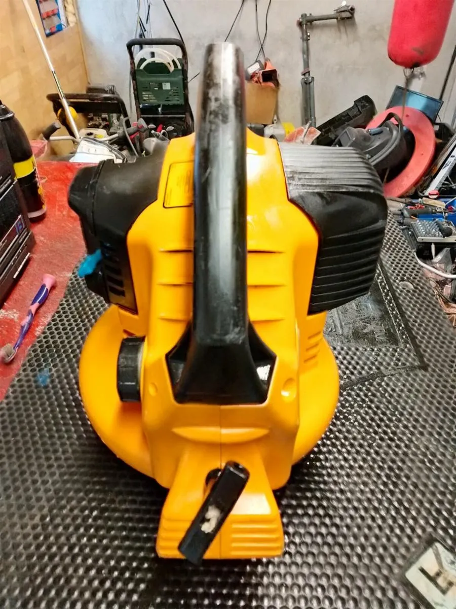 Leaf blower - Image 2