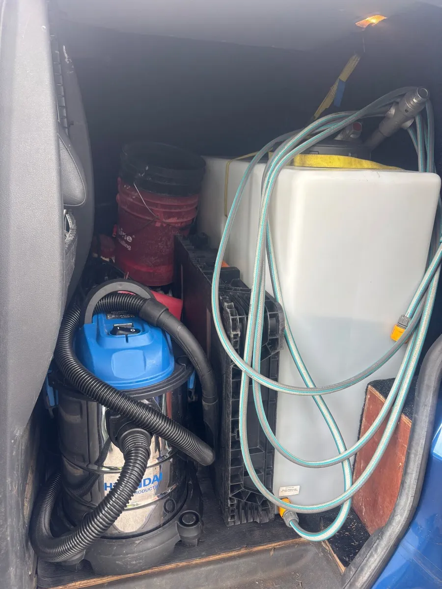 Mobile detailing set up - Image 2