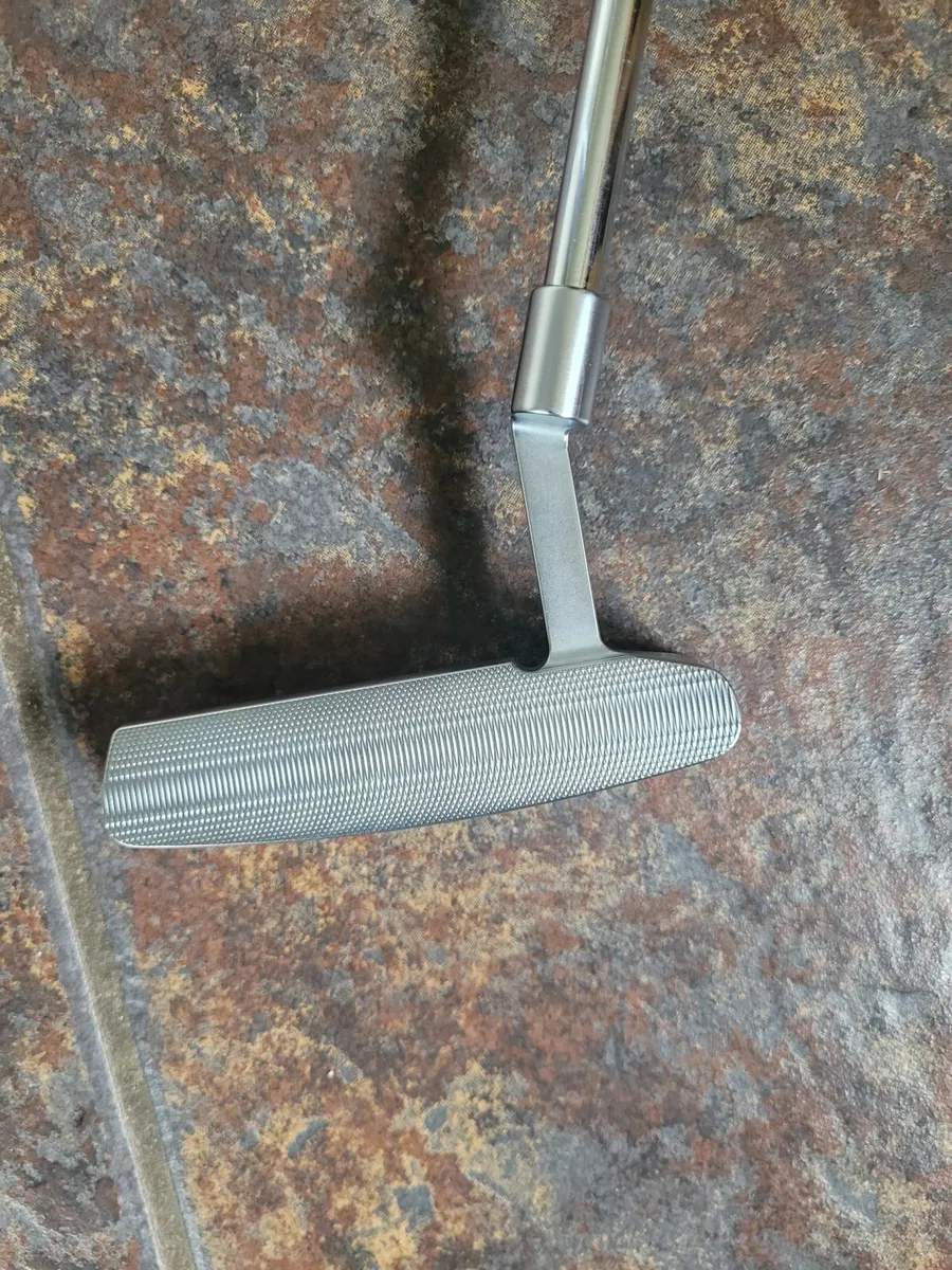 Mizuno Mcraft Putter 34'' - Image 1