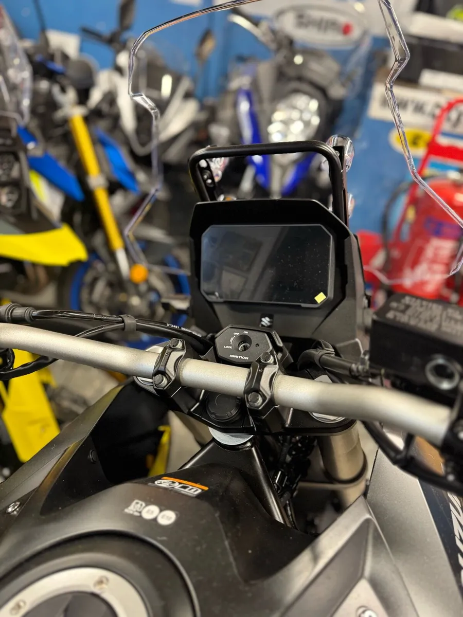 252 Deal Suzuki DL 800 RE!! - Image 4