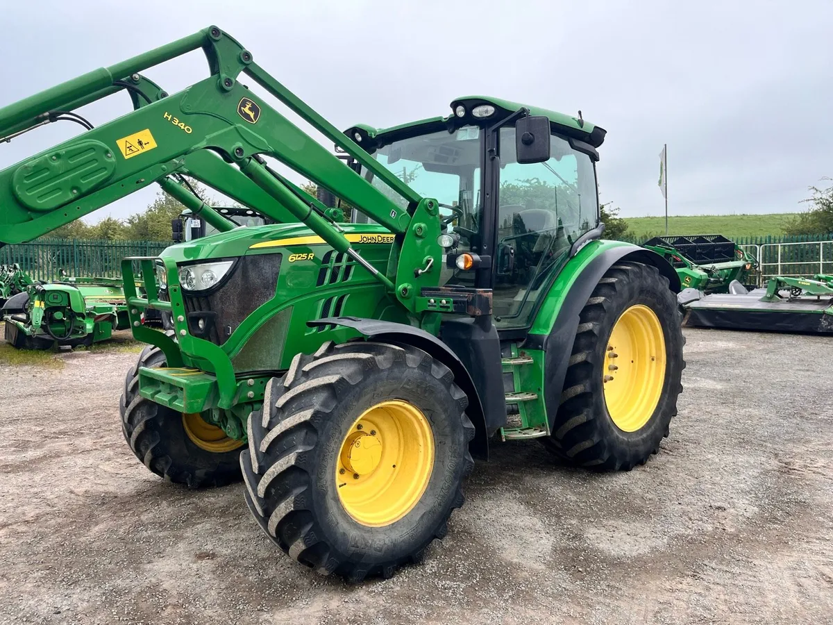 John Deere 6125R and loader - Image 4