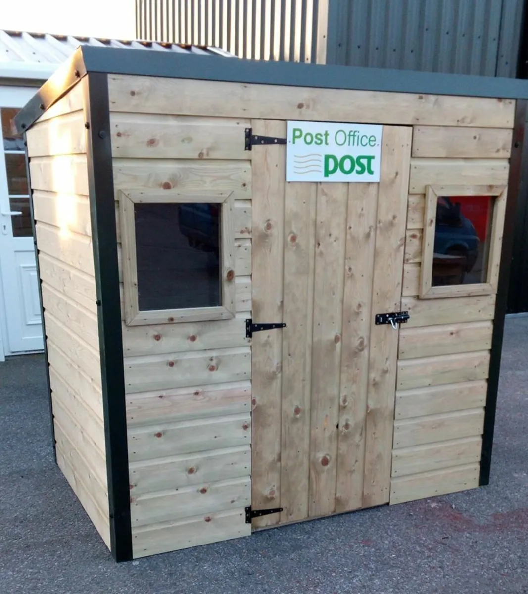 Playhouse's - Image 2