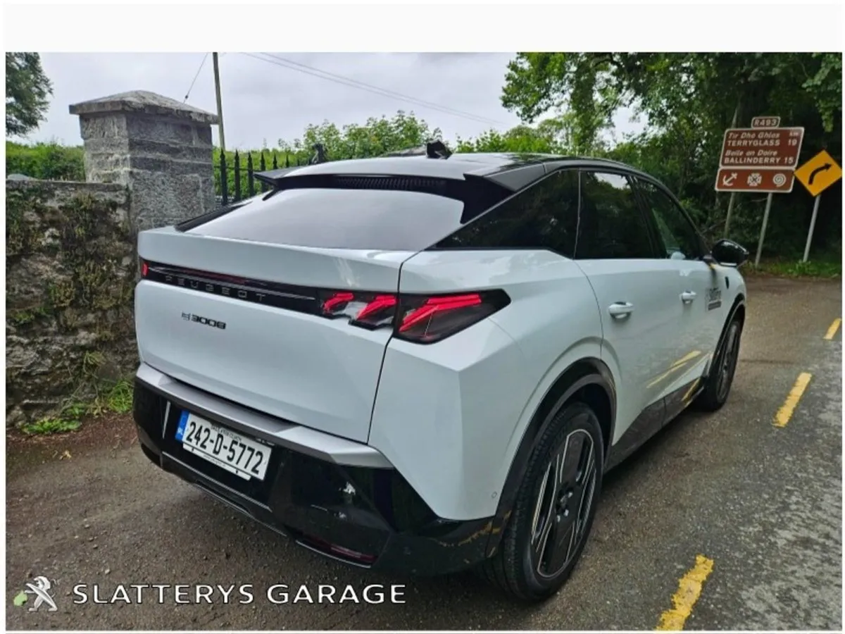 Peugeot 3008 GT EV - Image 4