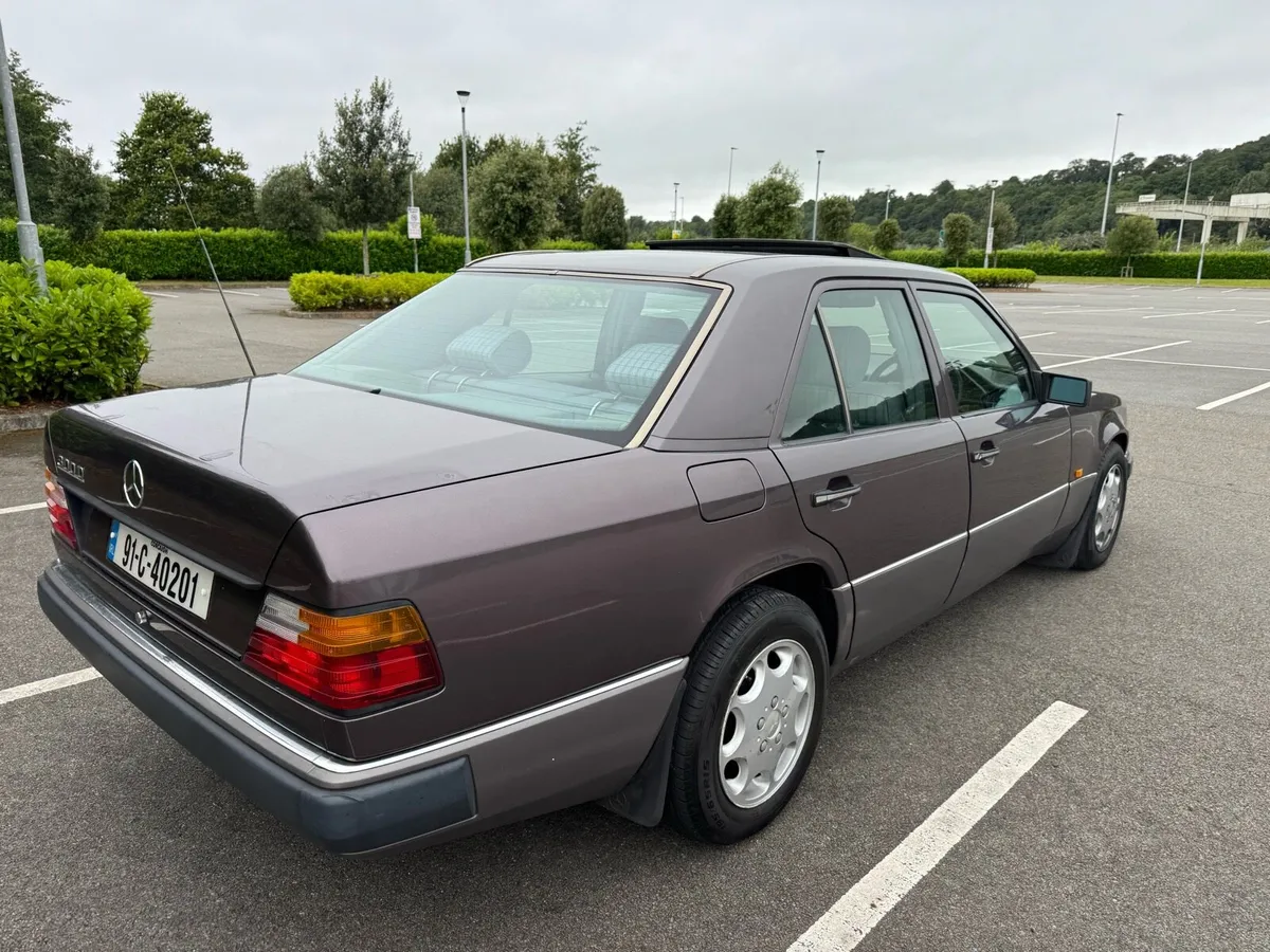 Mercedes-Benz Other 1991 - Image 3