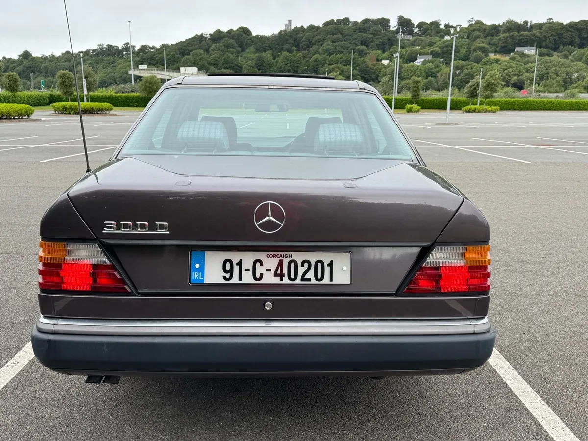 Mercedes-Benz Other 1991 - Image 4