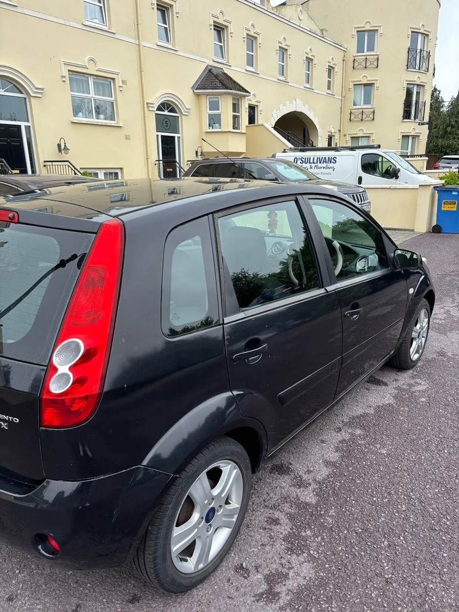 Ford Fiesta 2007 1.2l petrol 4 door - Image 4