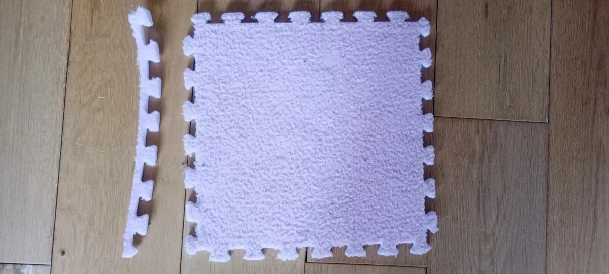 Interlocking Floor Tiles - Image 2