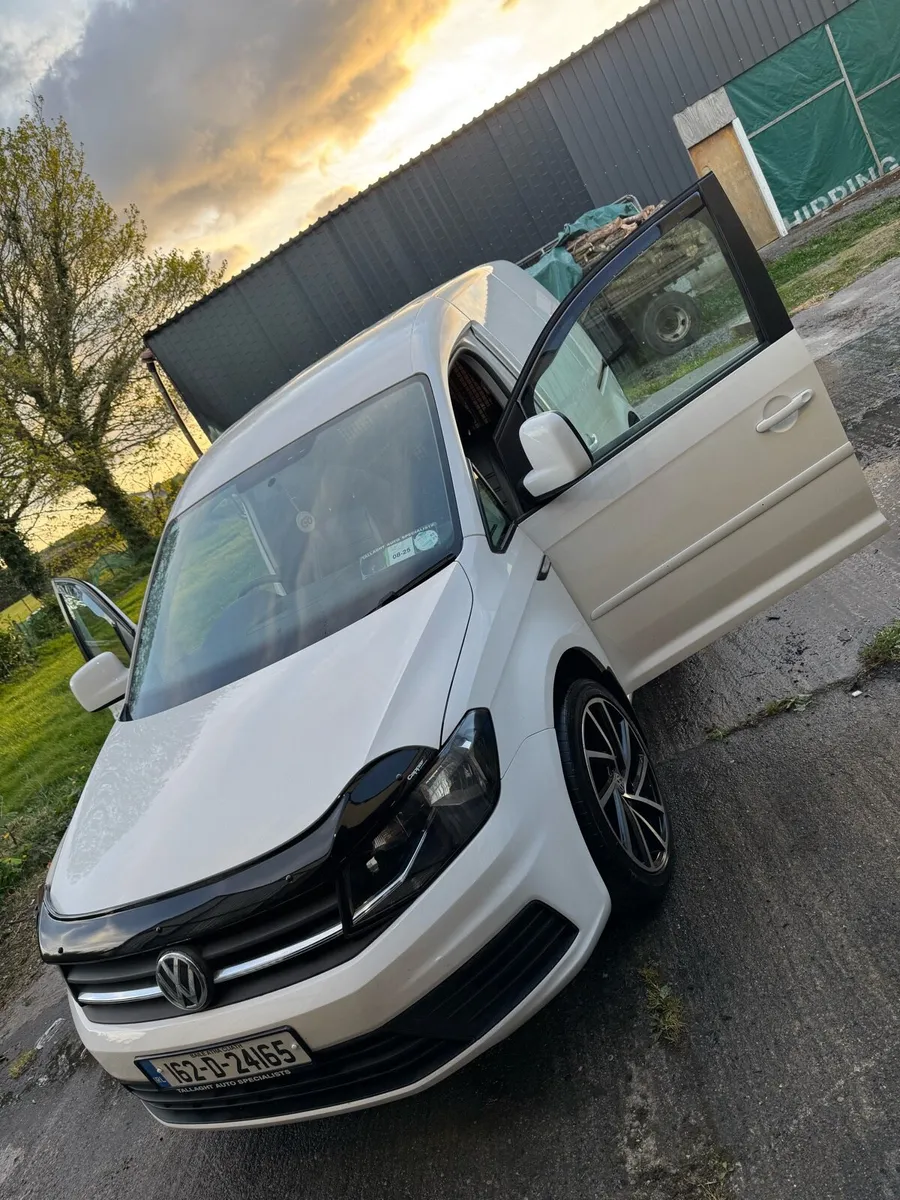 VW Caddy - Image 2