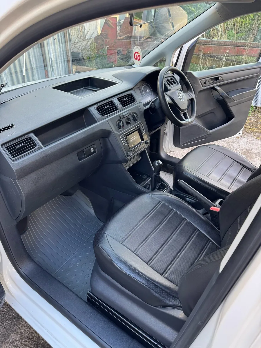 VW Caddy - Image 3