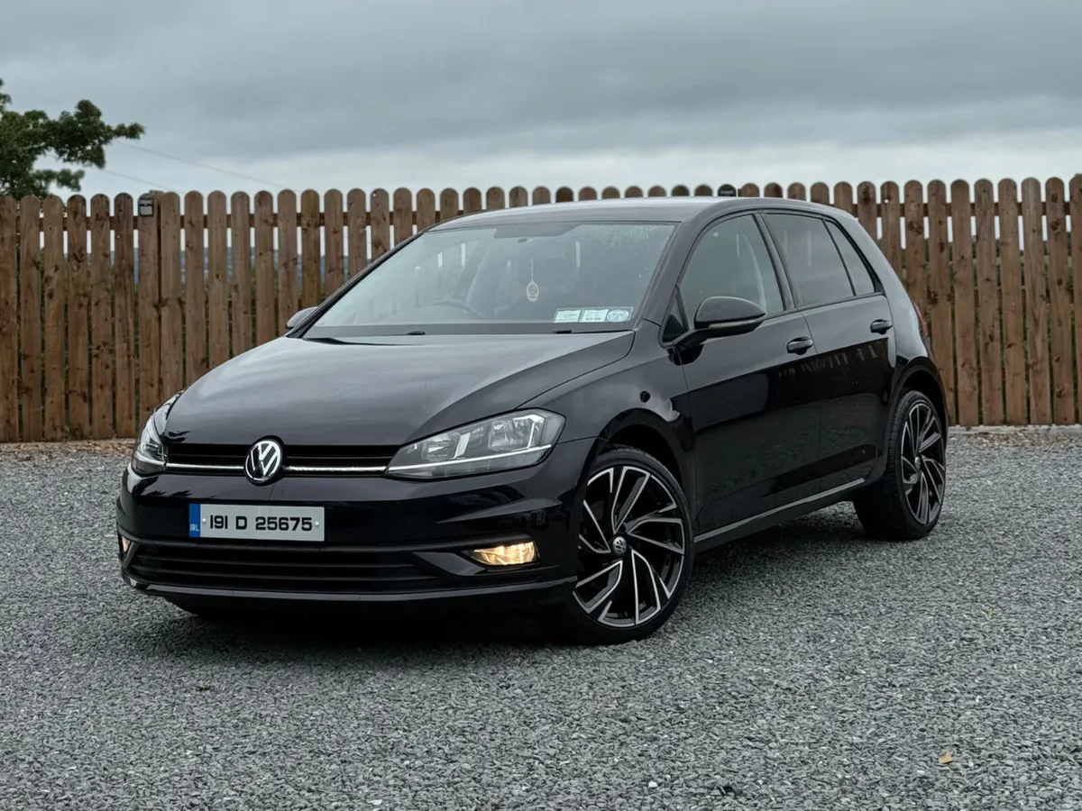 VW GOLF MK7.5 AUTO - Image 1