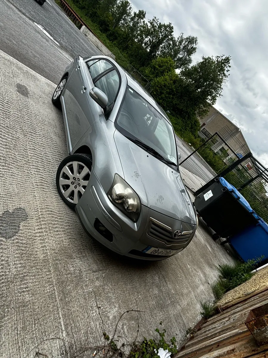 Toyota Avemsis TR - Image 1